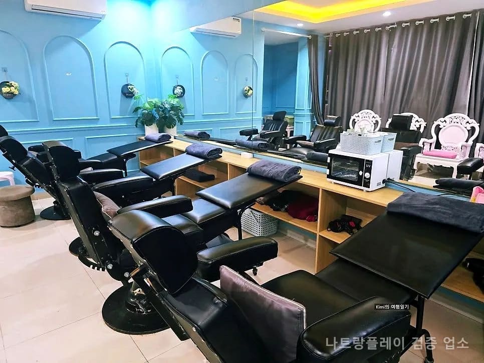나트랑 88이발소 외관 CẮT TÓC 88 ROYAL BARBER 갤러리 5